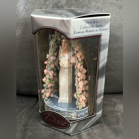 Princess Diana Carlton Cards 10th Anniversary Ornament, New - Picture 4 of 8